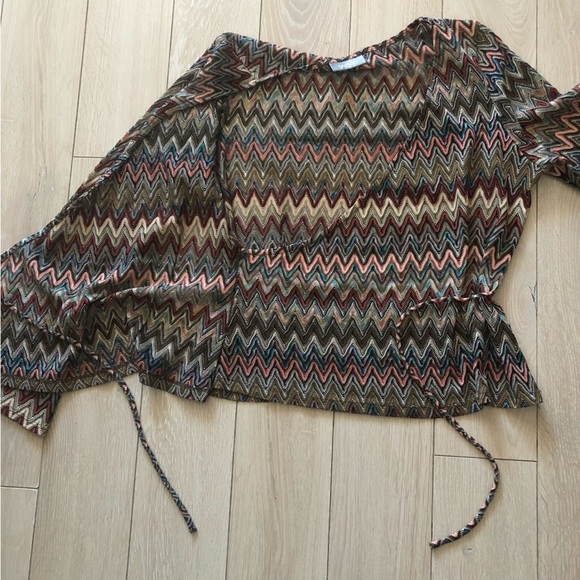 Wallis Faux Wrap Crochet Style Flare Long Sleeve Top Size 14 - Picture 8 of 12